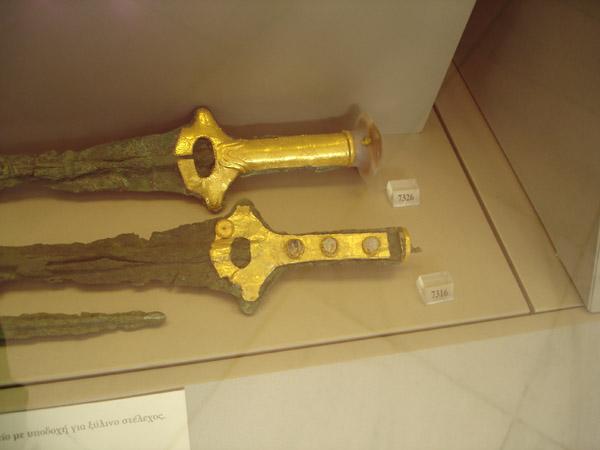 Bronze mycenaean swords